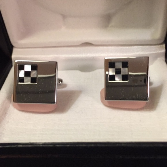 Racer cufflinks, Silver, New, never worn. - Picture 2 of 3
